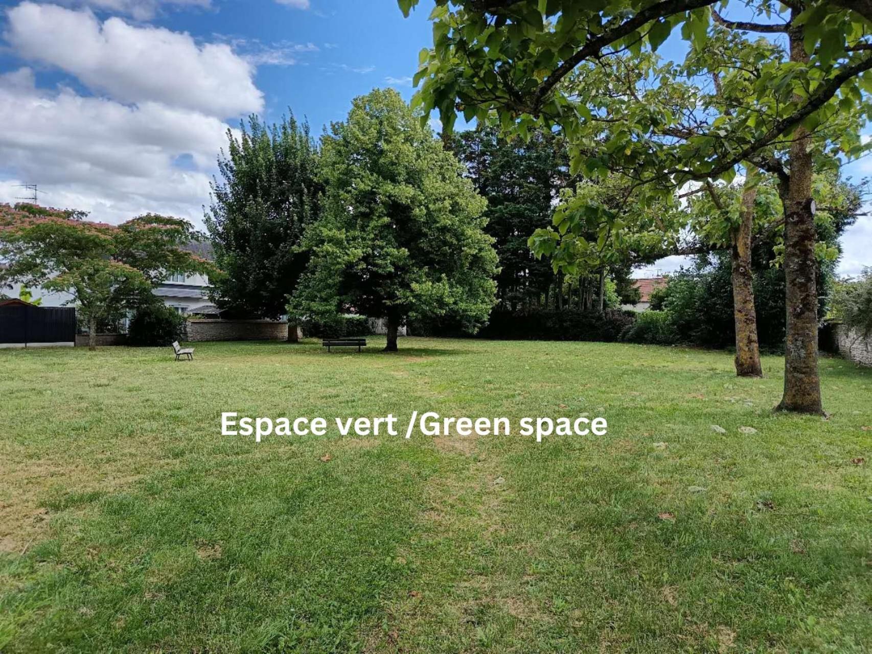 Appartement A Orleans Au Calme Avec Parking Gratuit, Balcon Et Ascenseur Εξωτερικό φωτογραφία